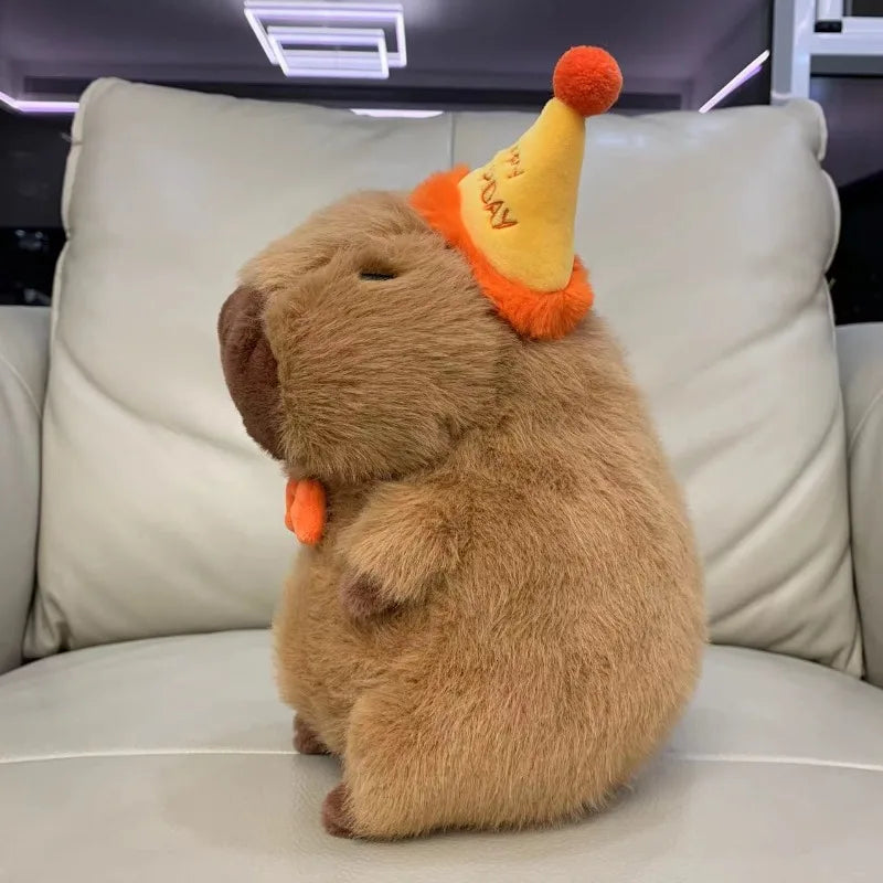 Pelúcia Capivara Birthday