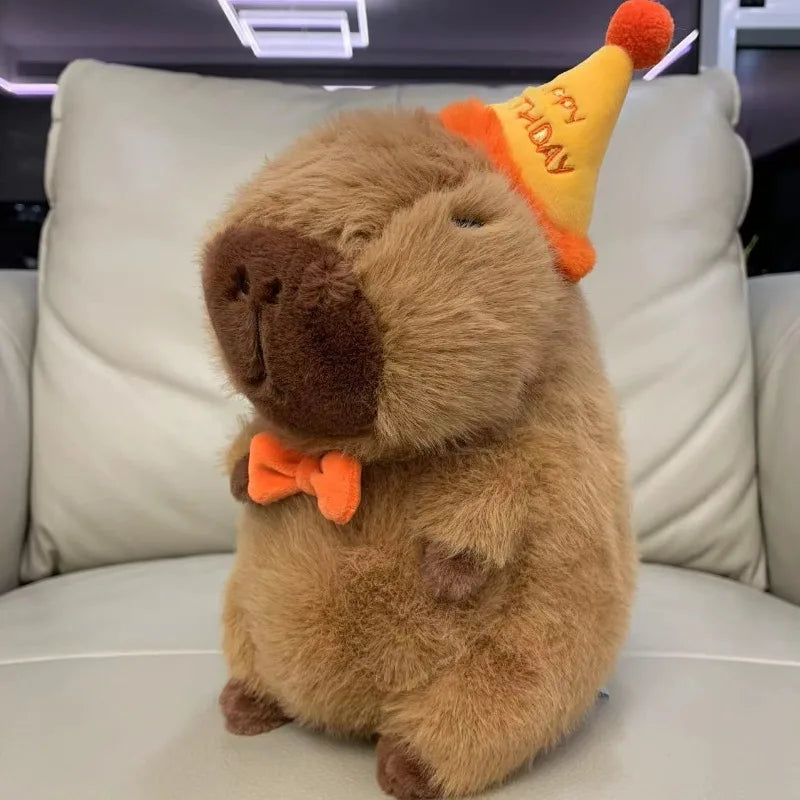 Pelúcia Capivara Birthday